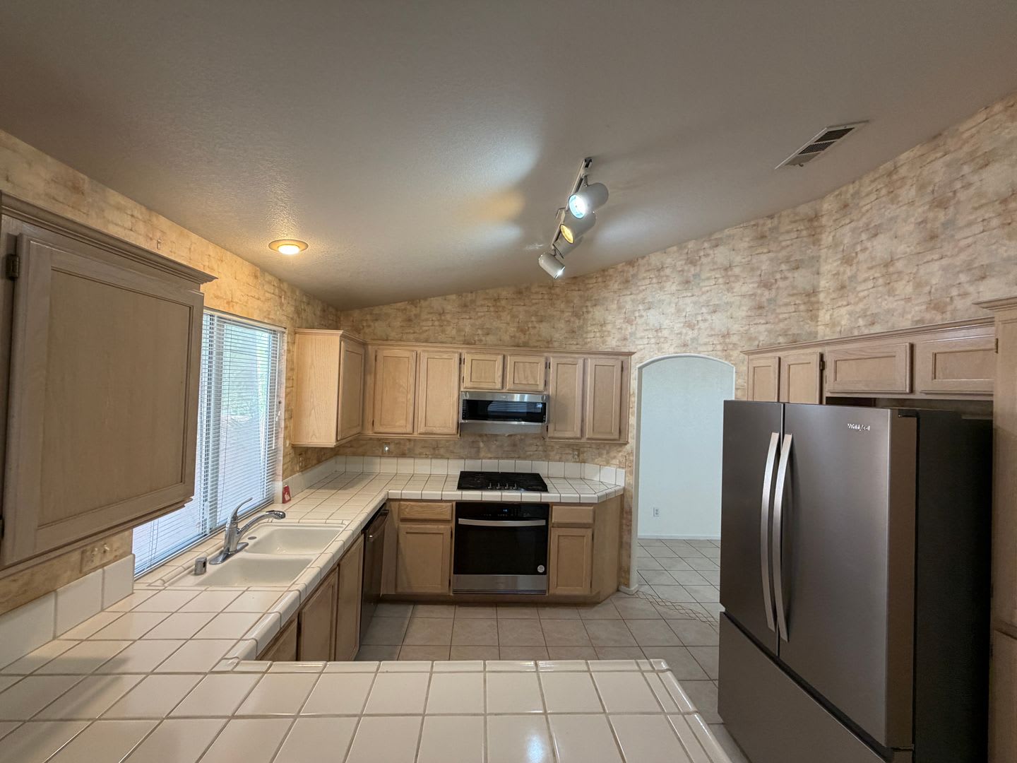 Single Story 3 bedroom home in Summerlin – photo 5