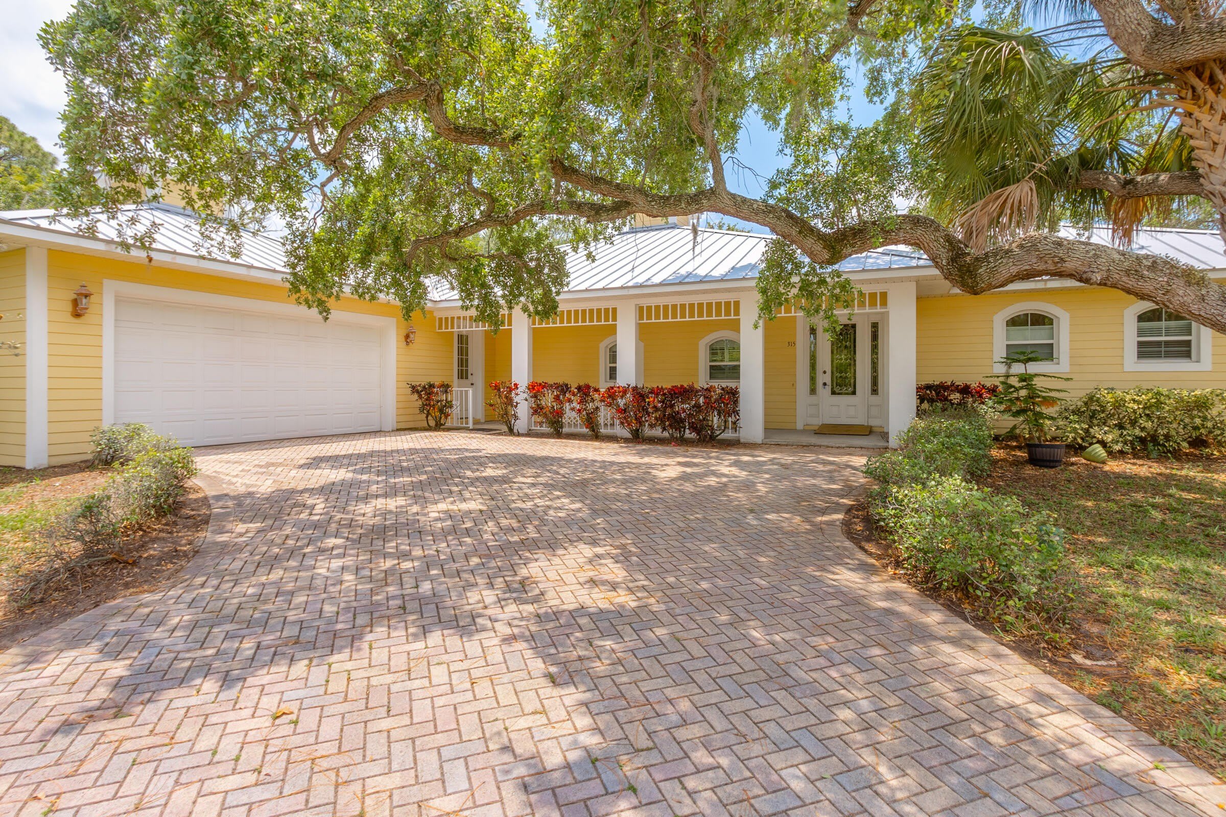315 Enola Place – photo 2