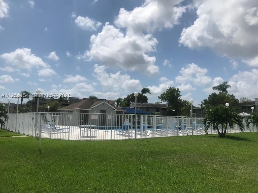 439 Ne 210Th Cir Ter – photo 2