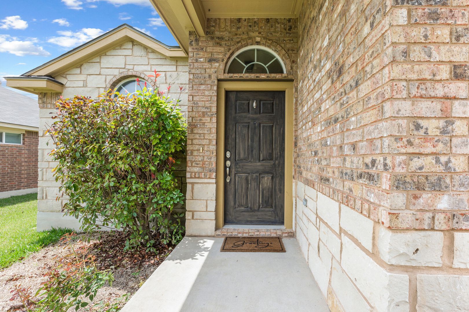 Clean well kept property! – photo 3