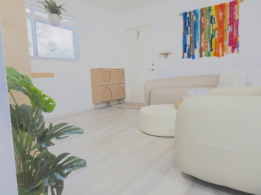 2630 NE 14th Street – photo 3