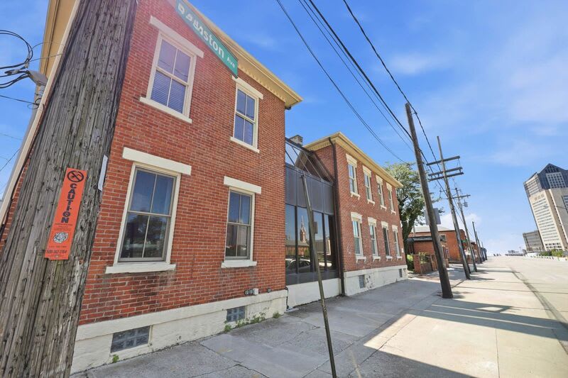 175 E. Livingston Ave – photo 2