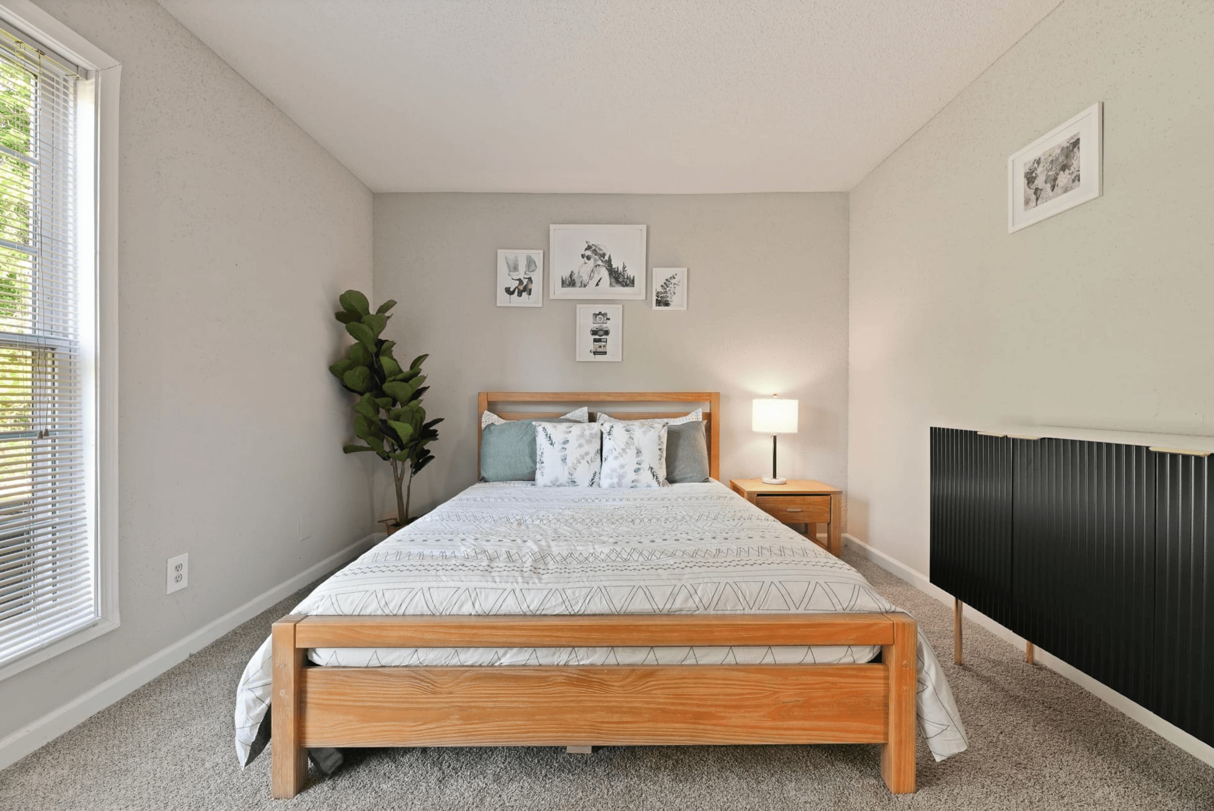 Premier Apartments – photo 1