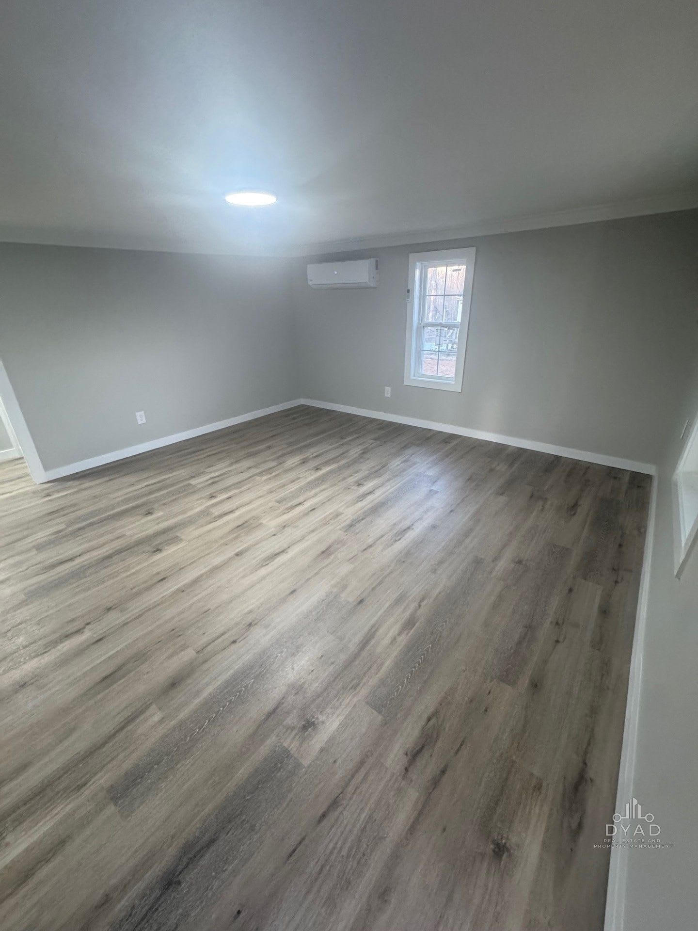 201 Adams – photo 2