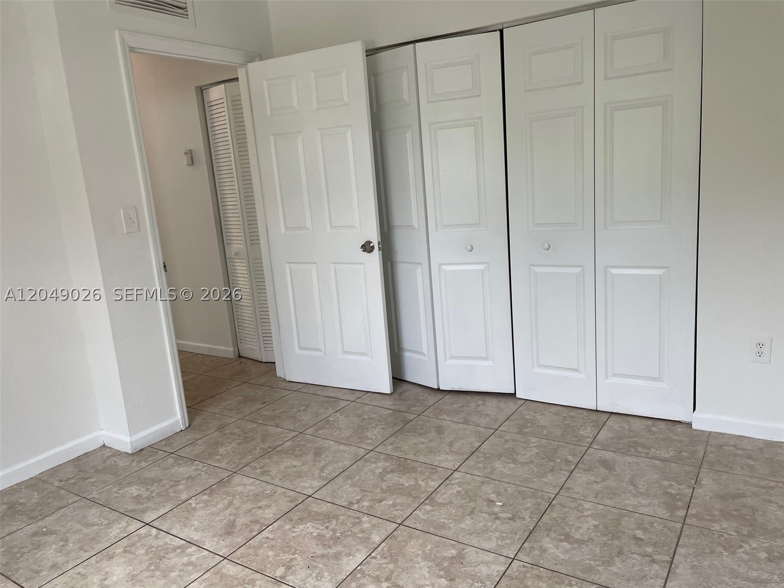 244 Nw 11Th Ave – photo 5