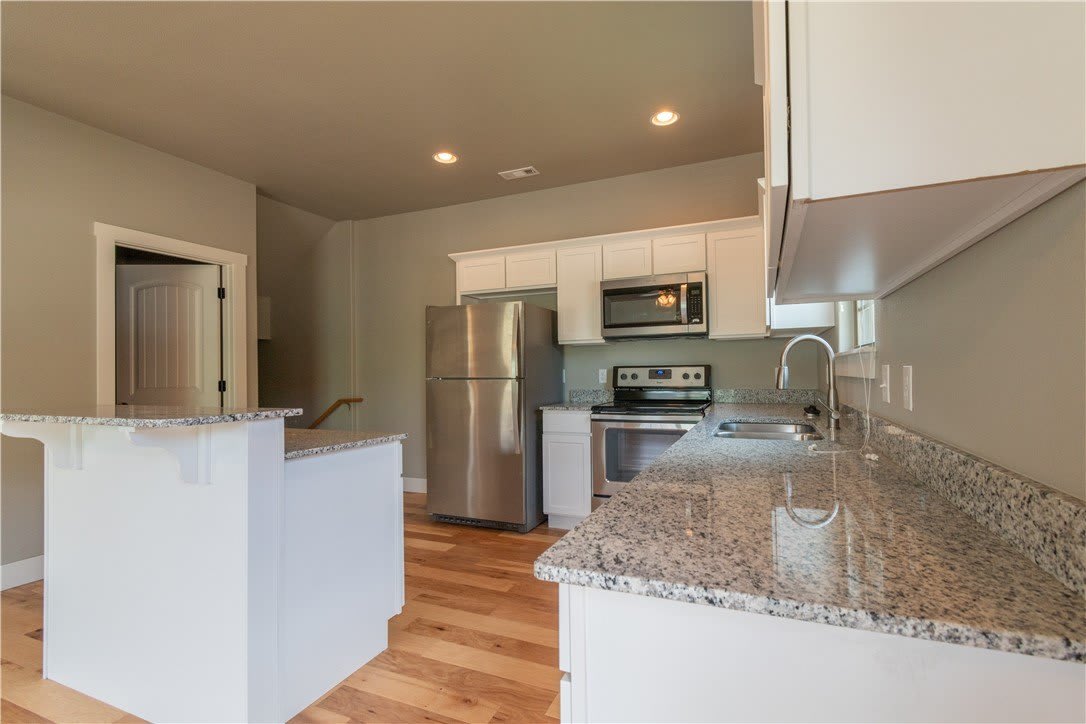 2819 W Auburn Avenue – photo 4