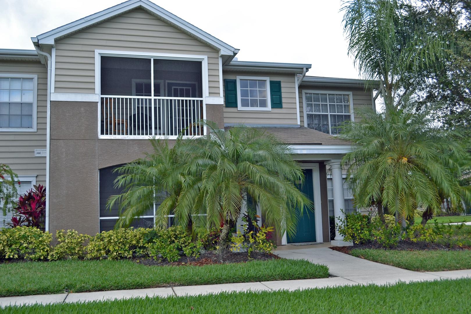 Luxury 2 bedroom 2 bathroom condo with lake views in Lakewood Ranch – photo 1