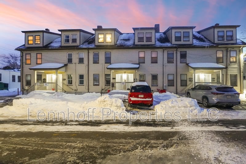 23 Hilton Street, Unit 1 – photo 1