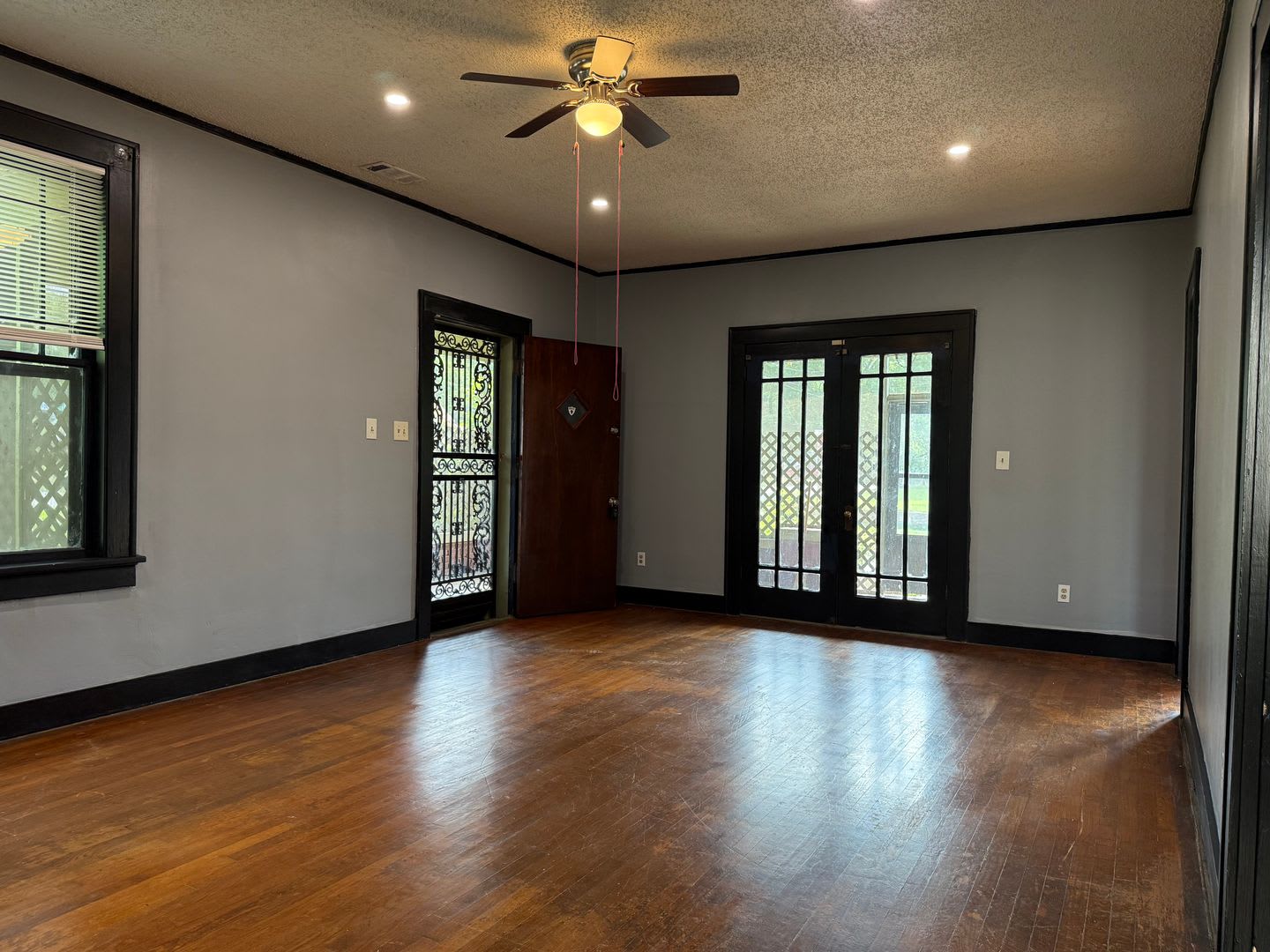 2301 W 17Th St Little Rock Ar 72202 Classic Character Large 3Br 1Ba W Den And Separate Dining Large Corner Lot – photo 5