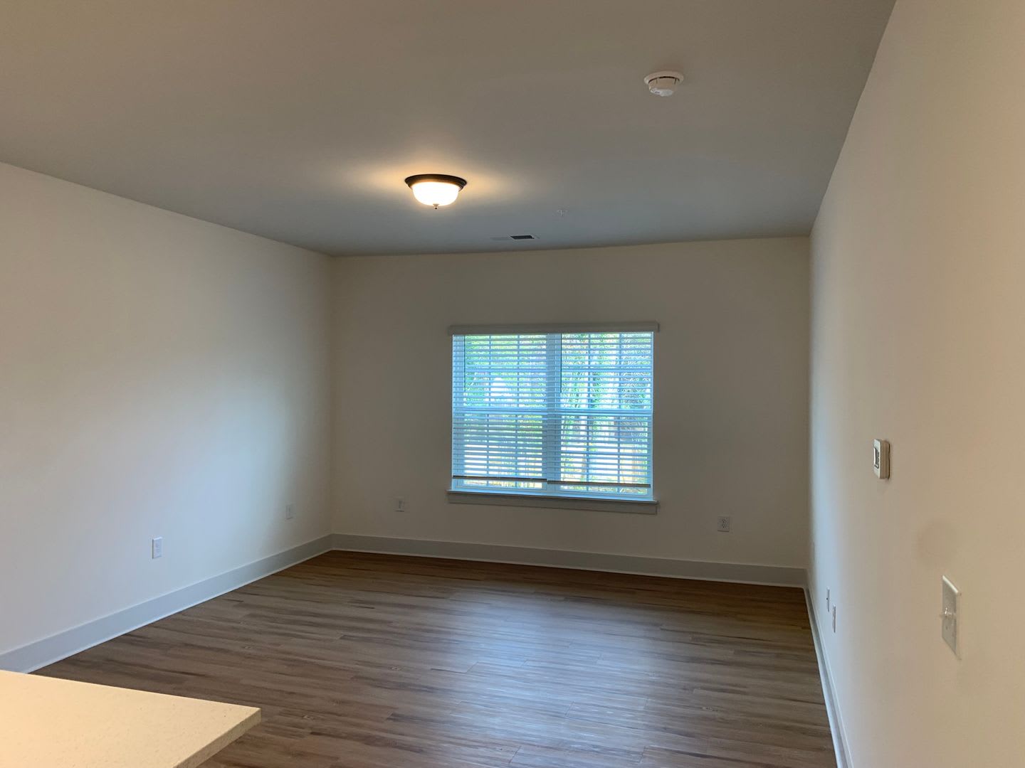 Summer Rent Special on this Beautiful Brand New Three Bedroom Apartment! – photo 4