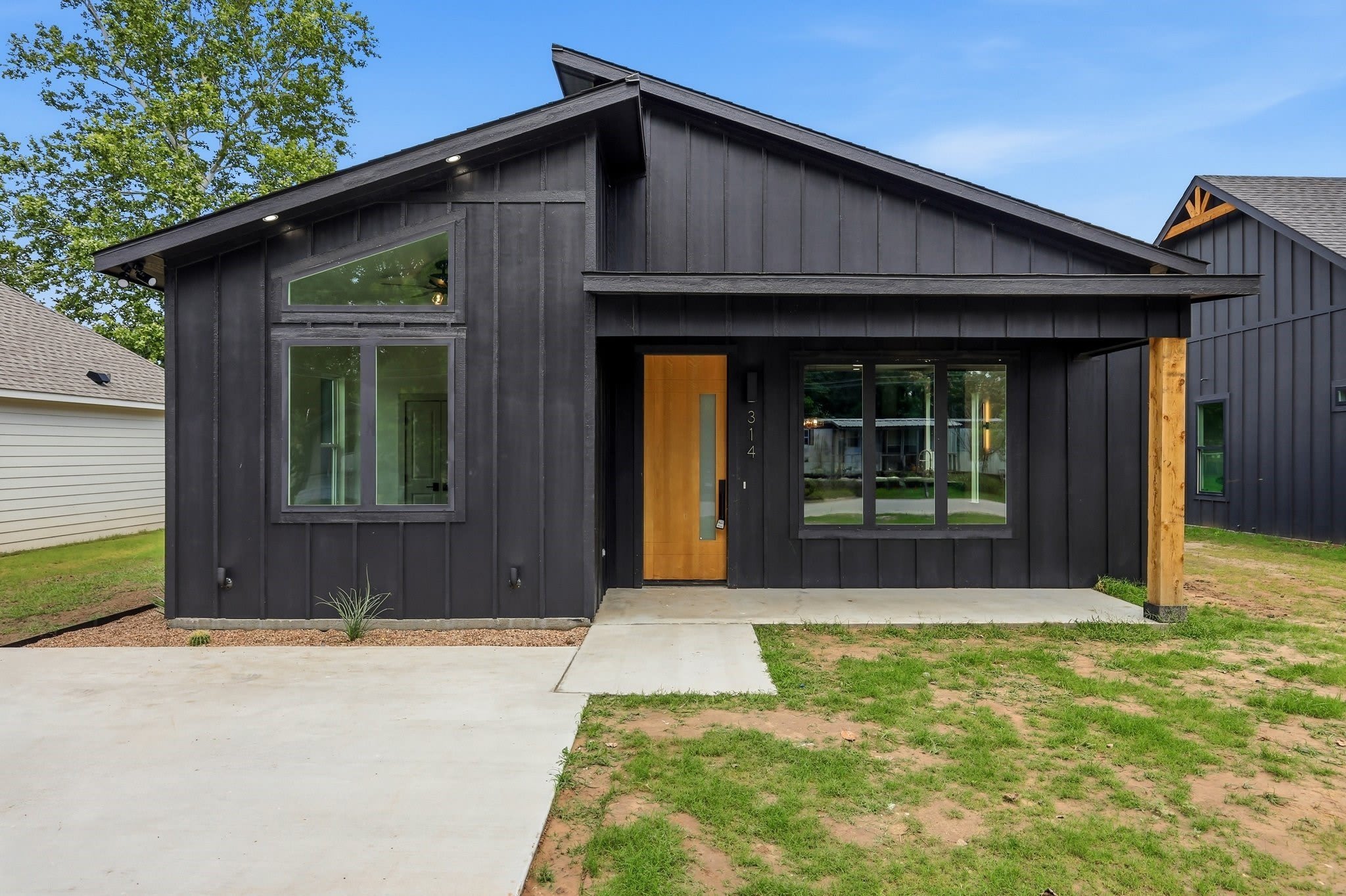 314 W Cobb Street – photo 1