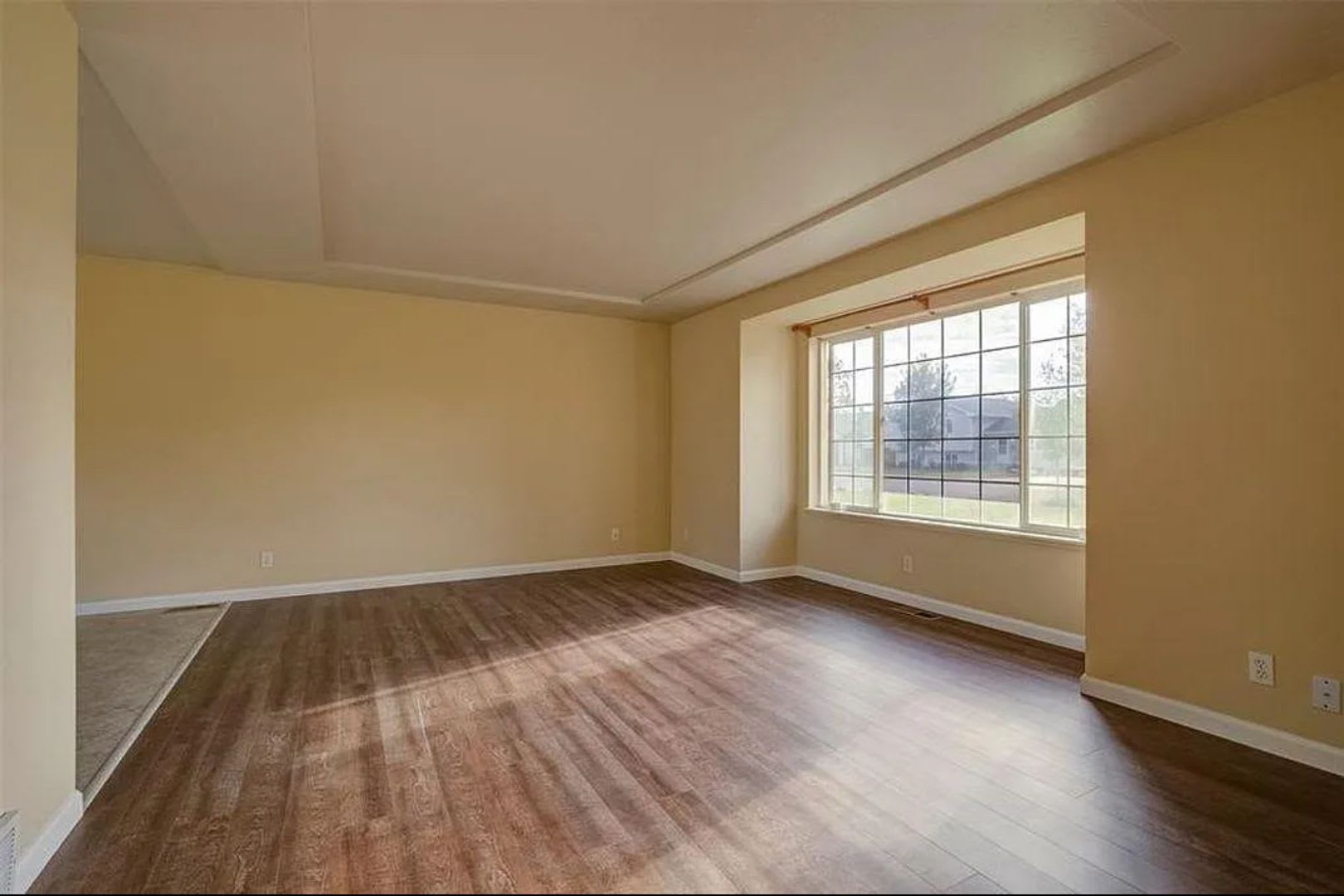 Fantastic well maintained home in River Rock – photo 3