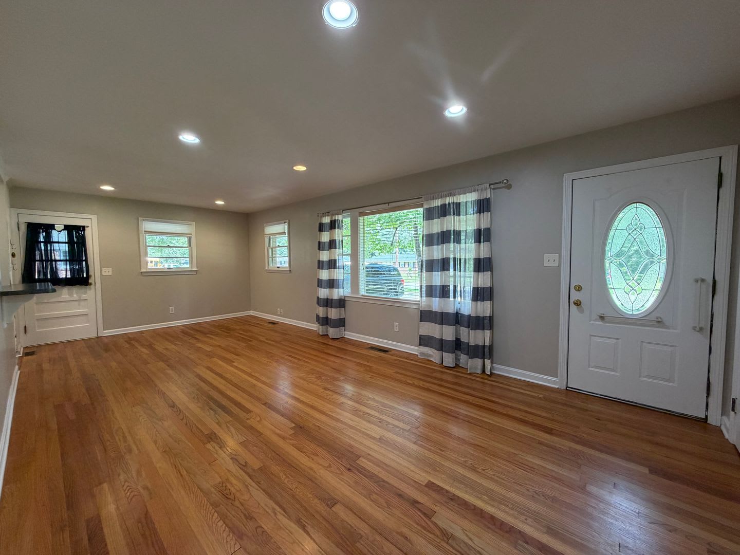 Brick 3/1 House in Garden Lakes- $1,450 – photo 4