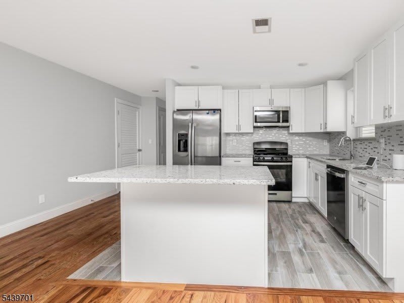 282 W Runyon Street – photo 2