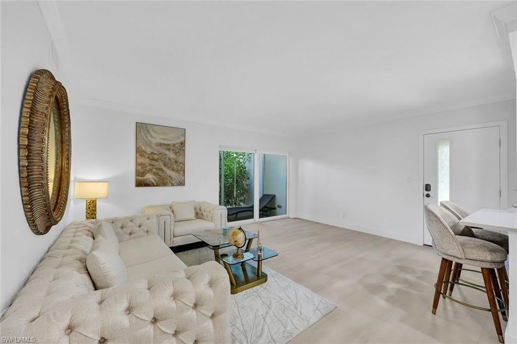1100 Gulf Shore Blvd N – photo 5