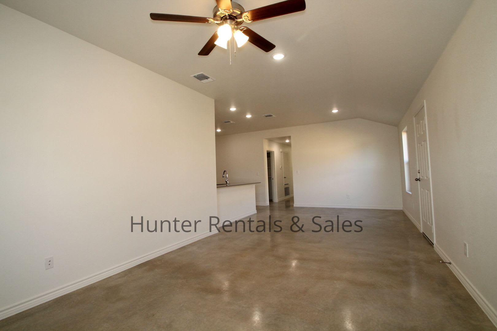 Modern Newer Duplex Off Warrior S Path In Harker Heights – photo 5