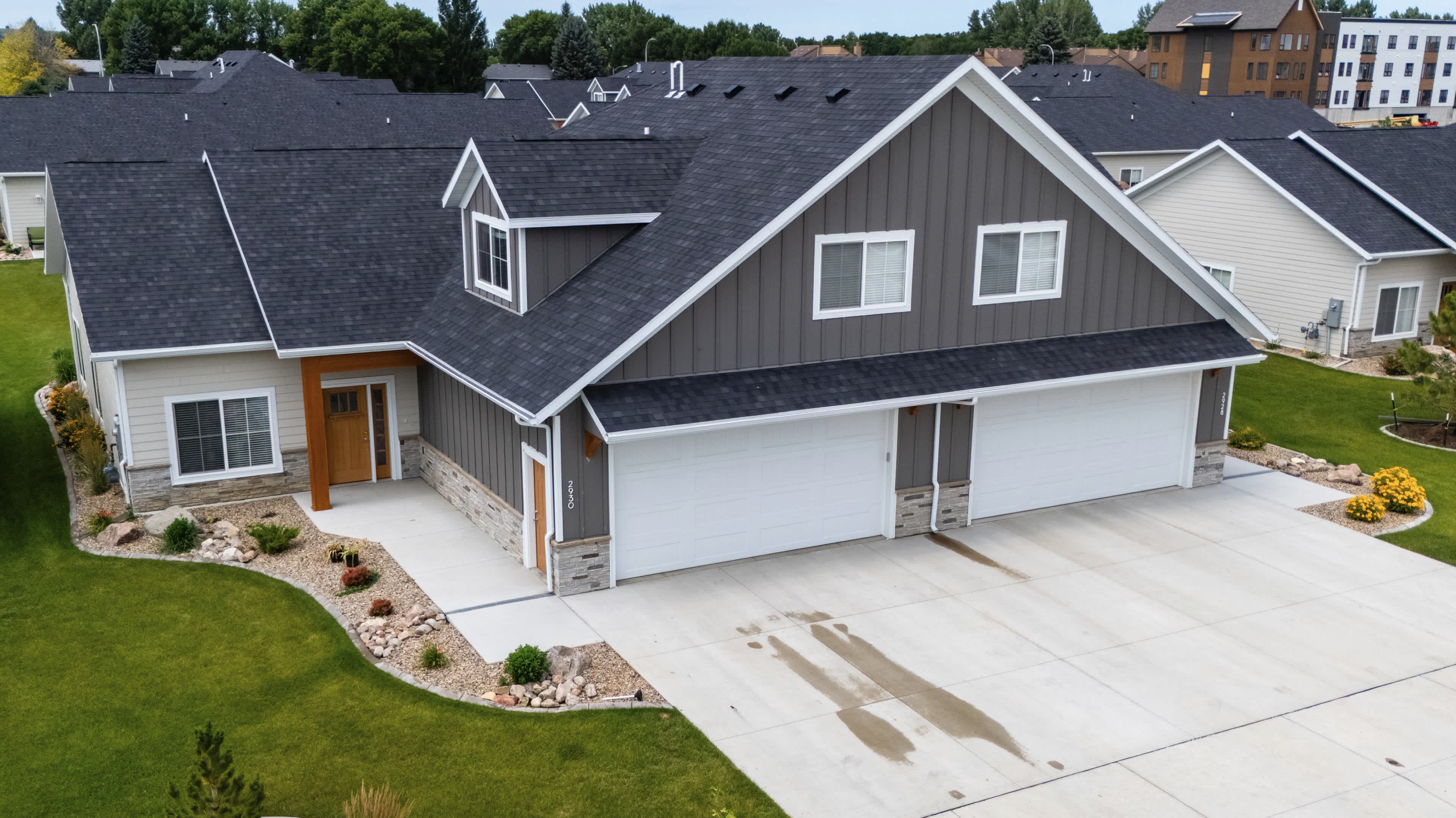 The Earl Twin Homes – photo 4