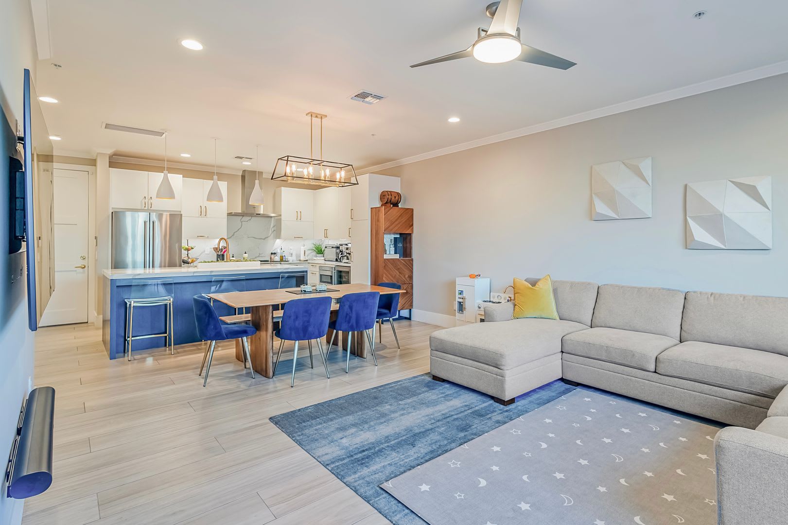 Luxury Townhouse For Rent in the Heart of Scottsdale! – photo 5