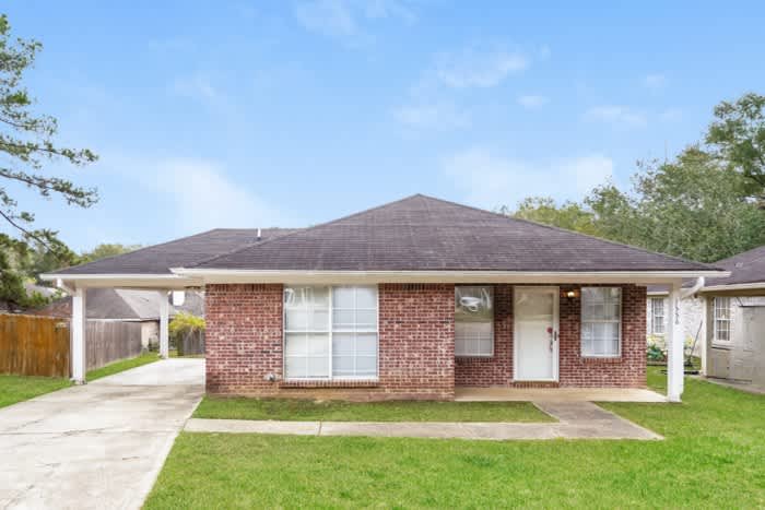 1556 Chelsea Lane – photo 1