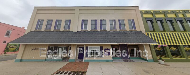 103 N Center – photo 1
