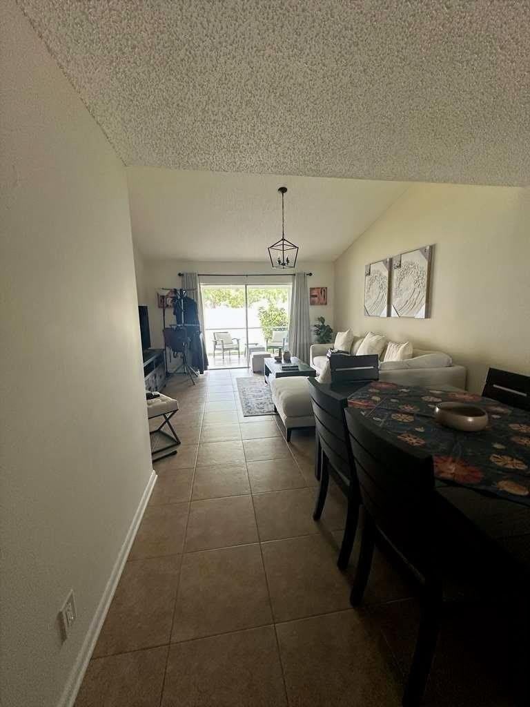 134 Oakwood Drive – photo 2