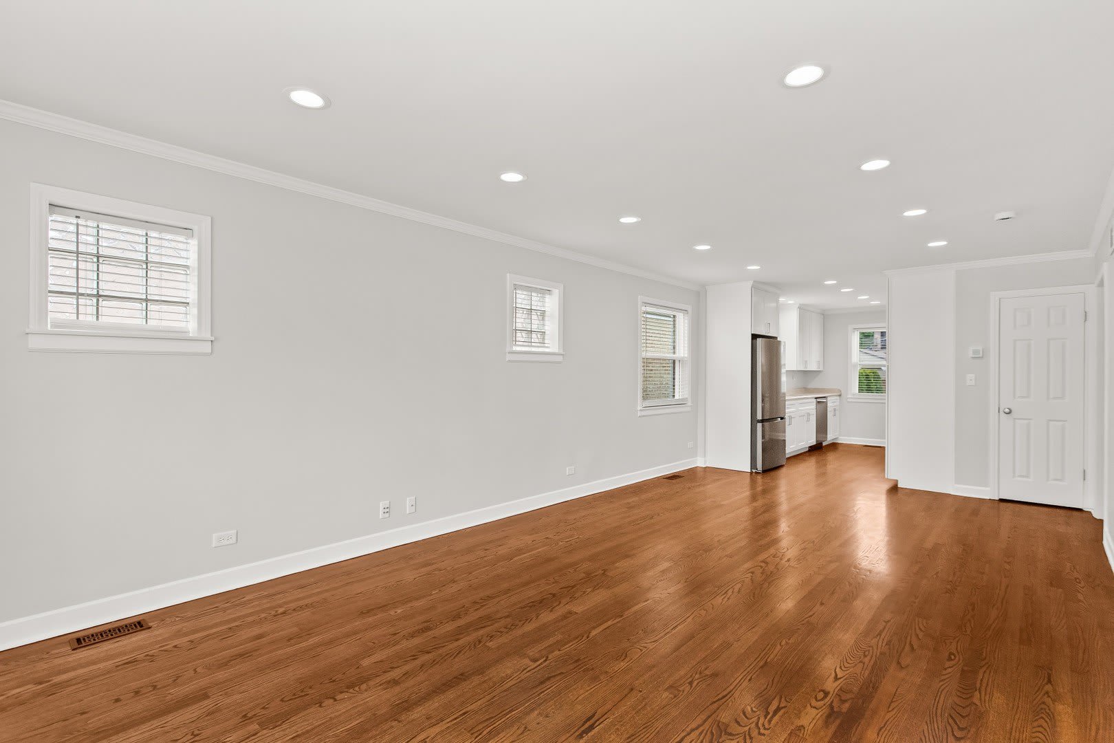 7254 N Osceola Avenue – photo 4