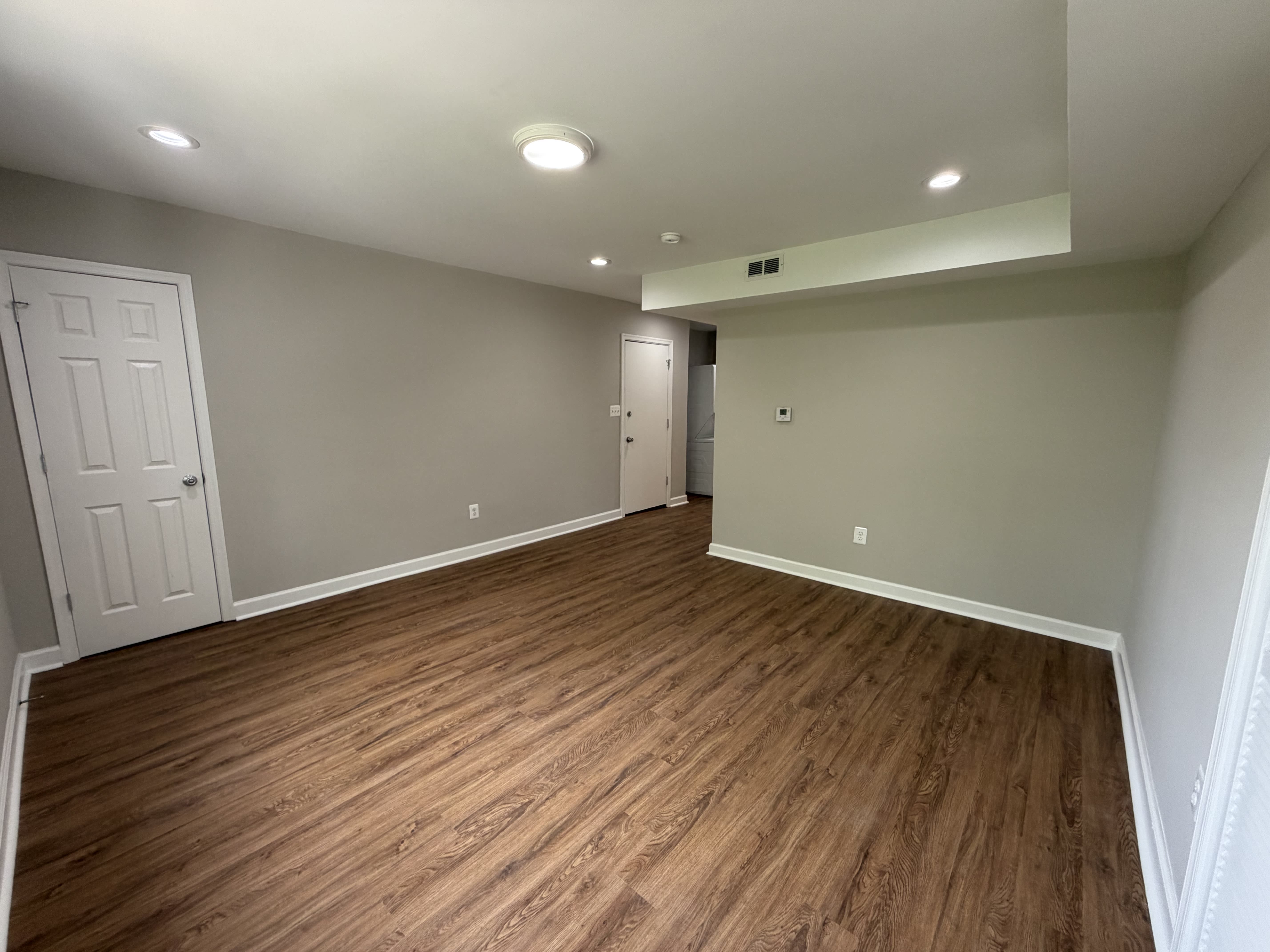 403 Newcomb Street Southeast – photo 3