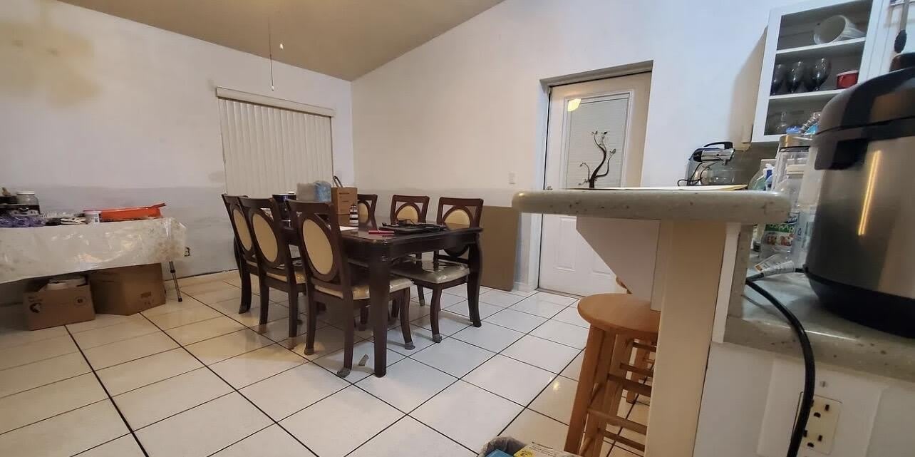 3004 SE Suntan Court SE – photo 2