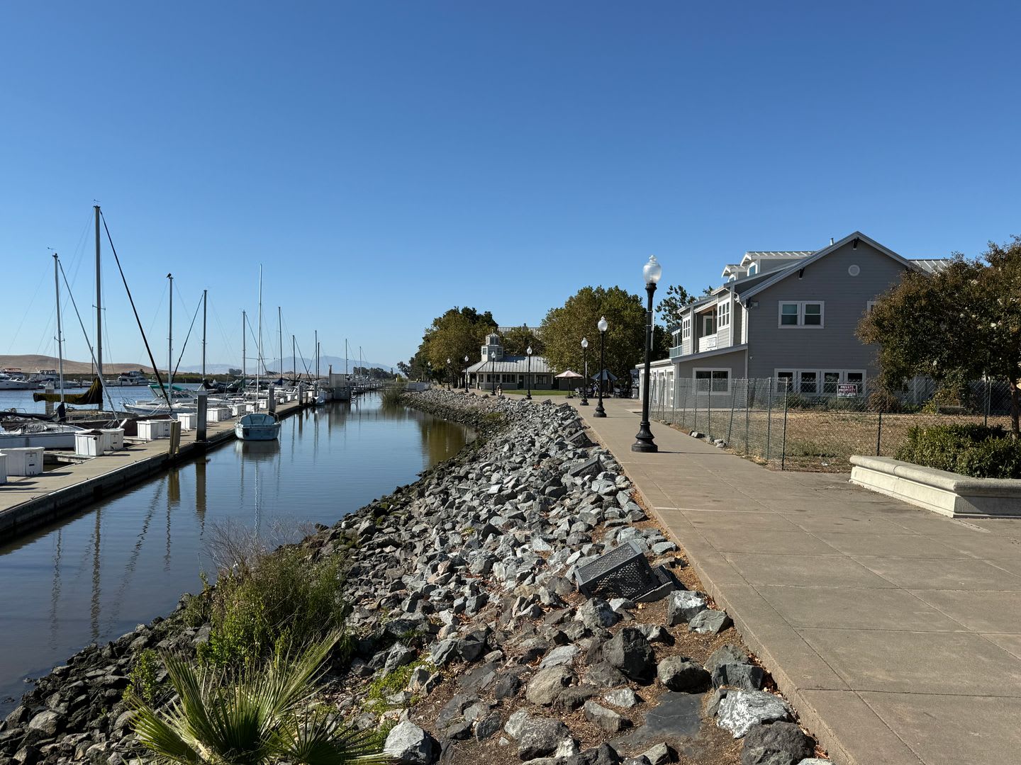 Conveniently located in Old Town Suisun – photo 2