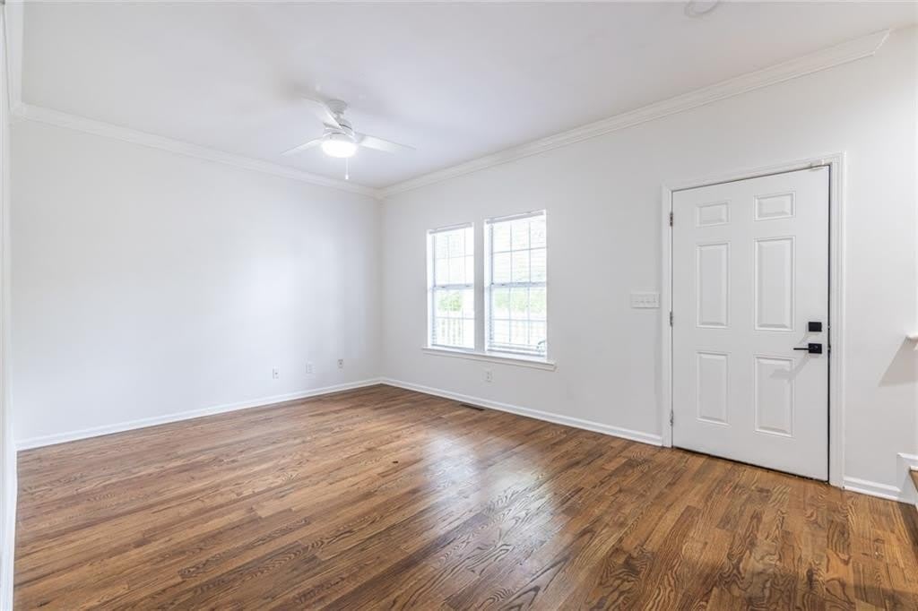 1146 Ira Street SW – photo 4
