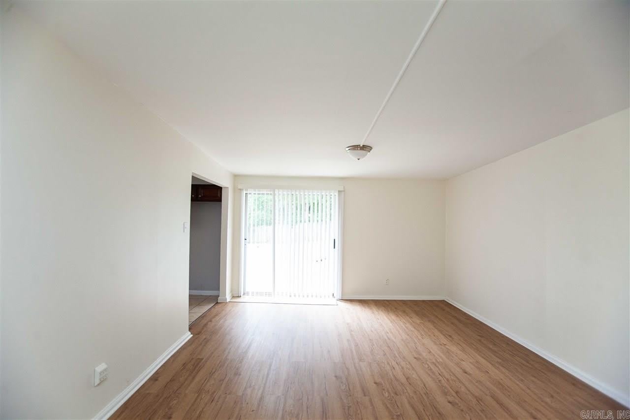 2724 Longcoy Street – photo 5
