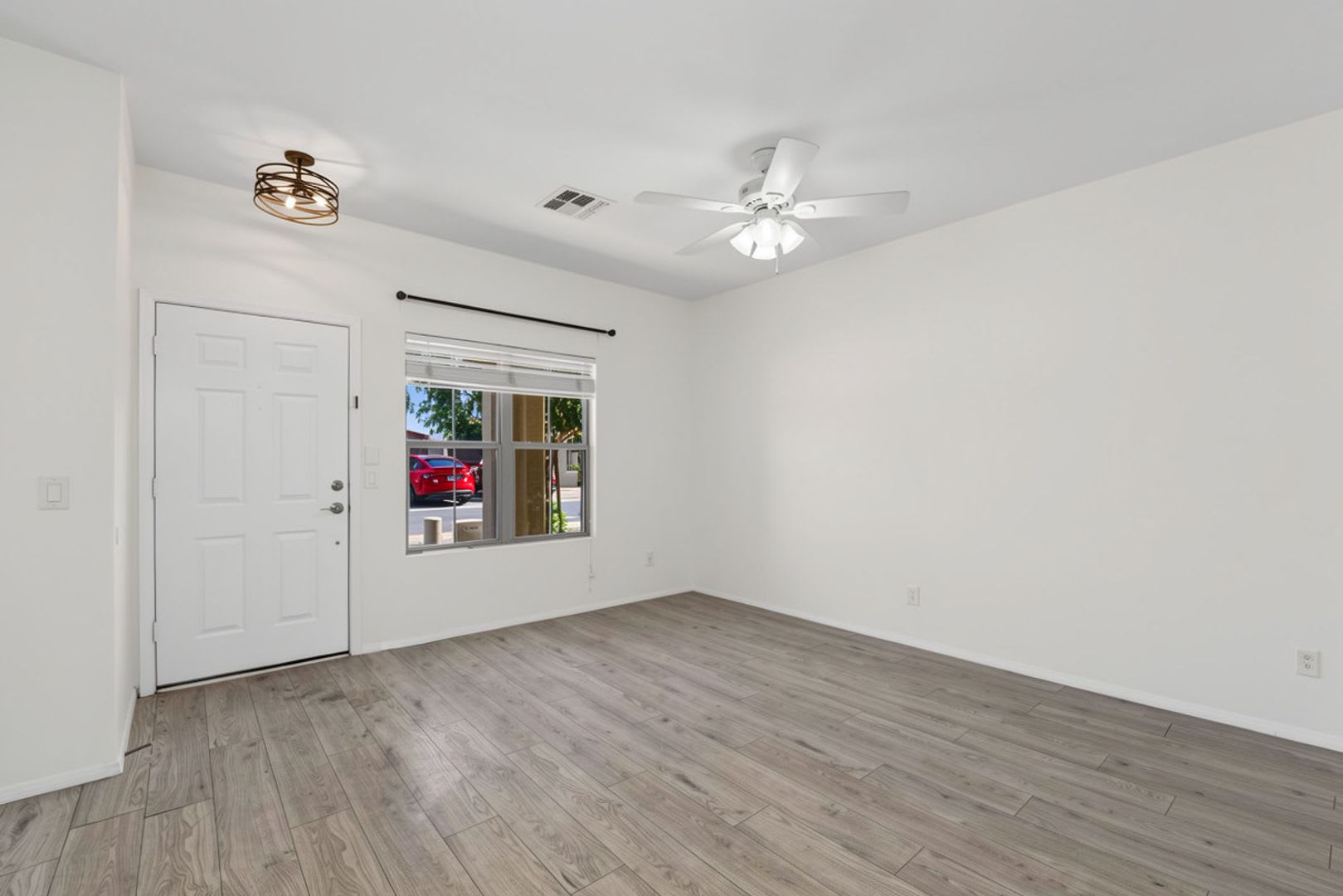 Resort-Style Living in Tempe – photo 5