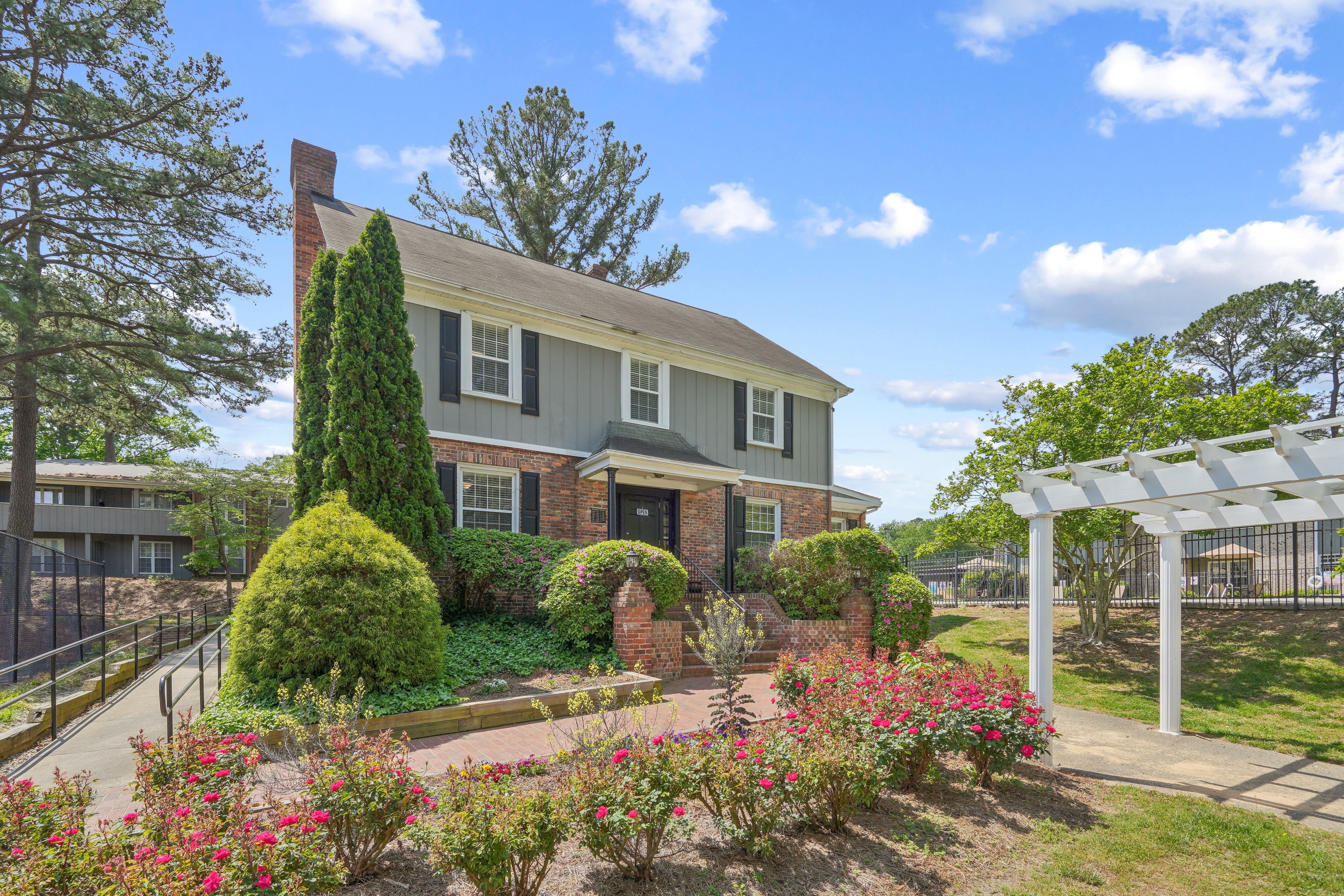 Lexington on the Green – photo 4