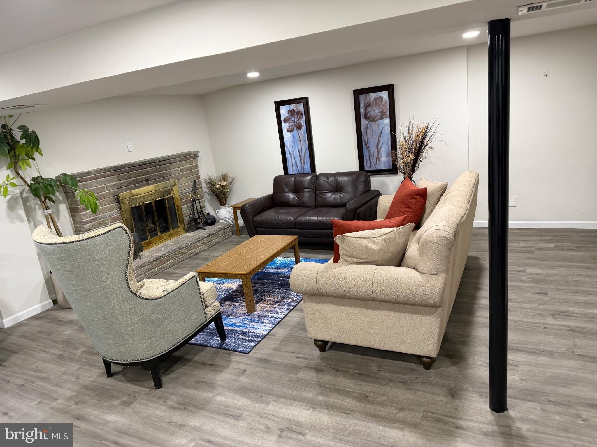 8206 STEVE Drive – photo 3