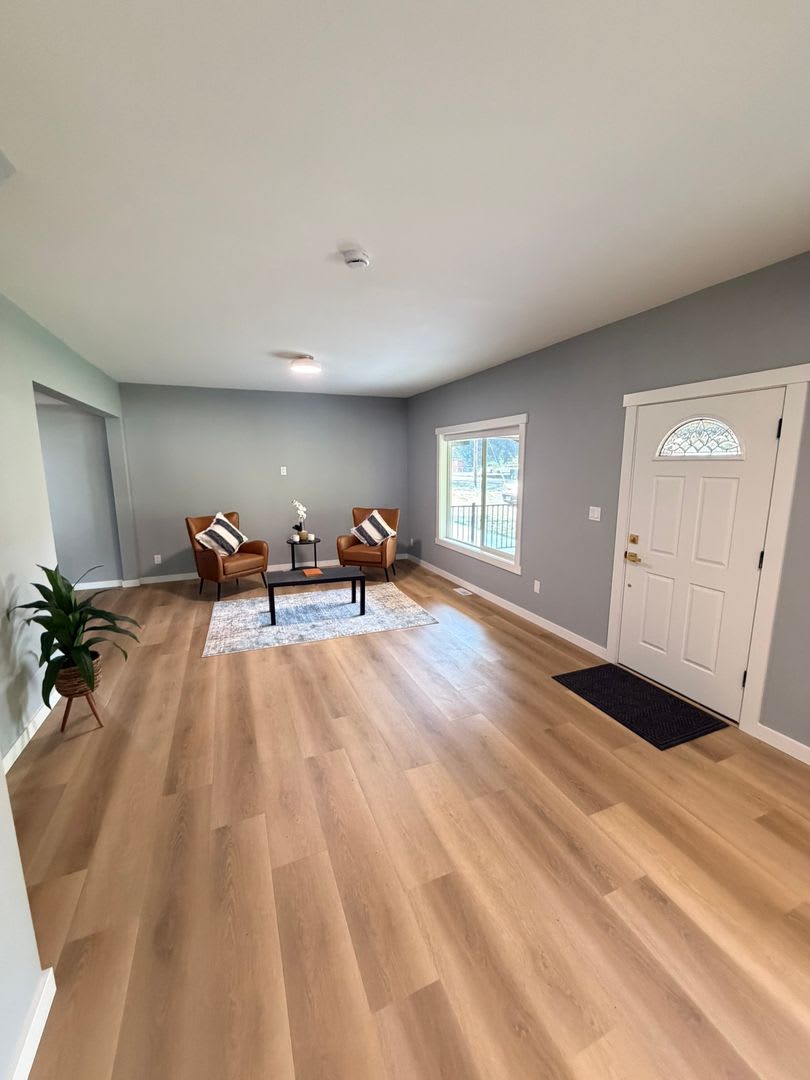 New Remodeled 3 Bedroom On Acreage – photo 2