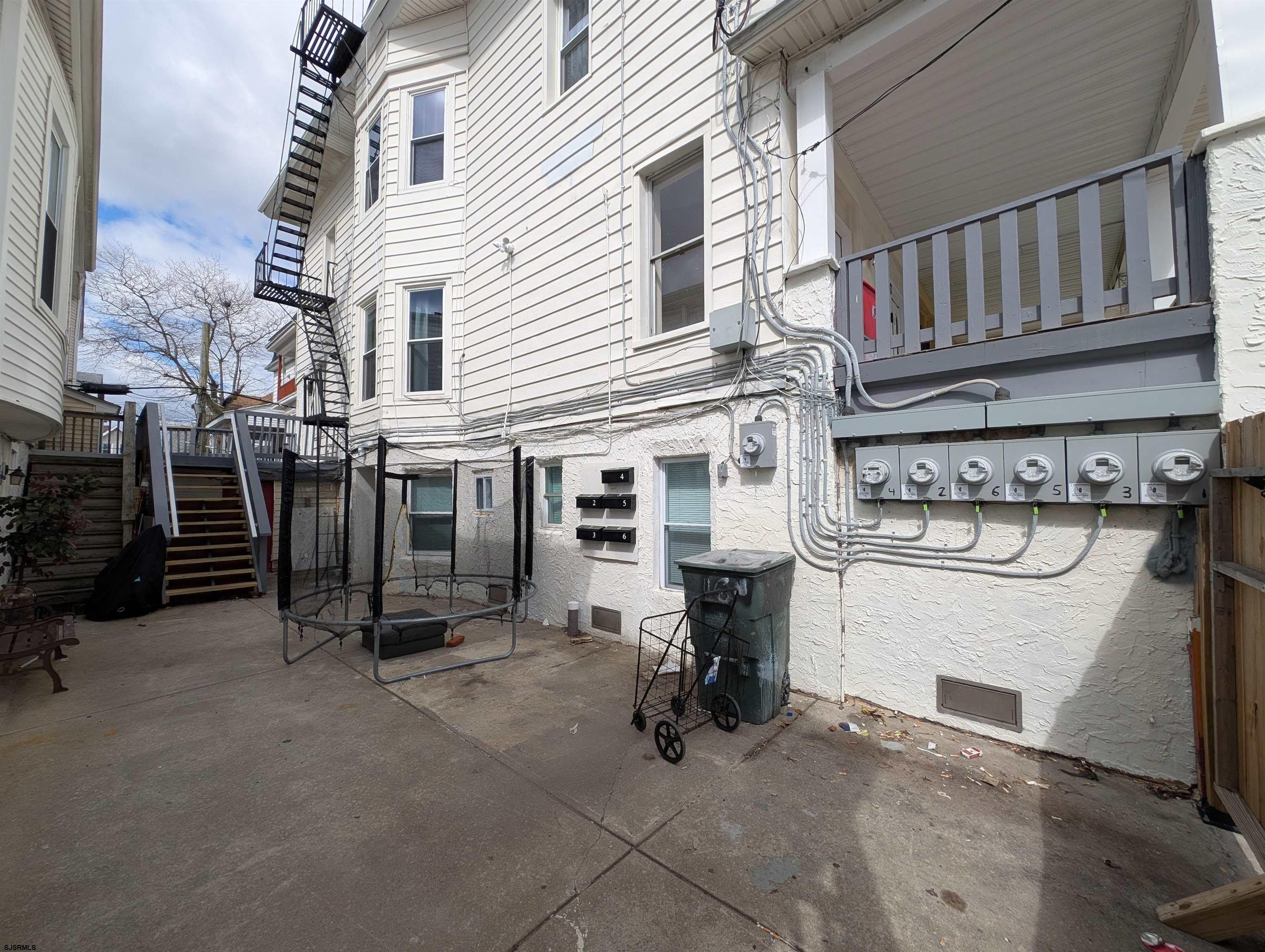 16 N Iowa Ave – photo 2