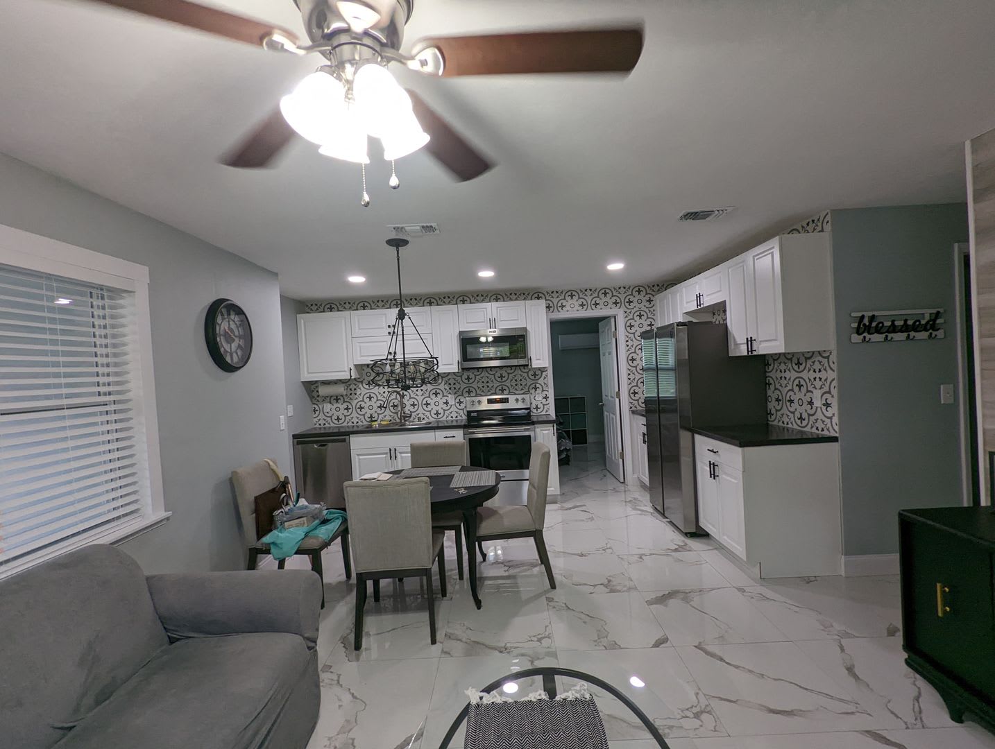 Lovely 3/2 in Beverly Hills – photo 3