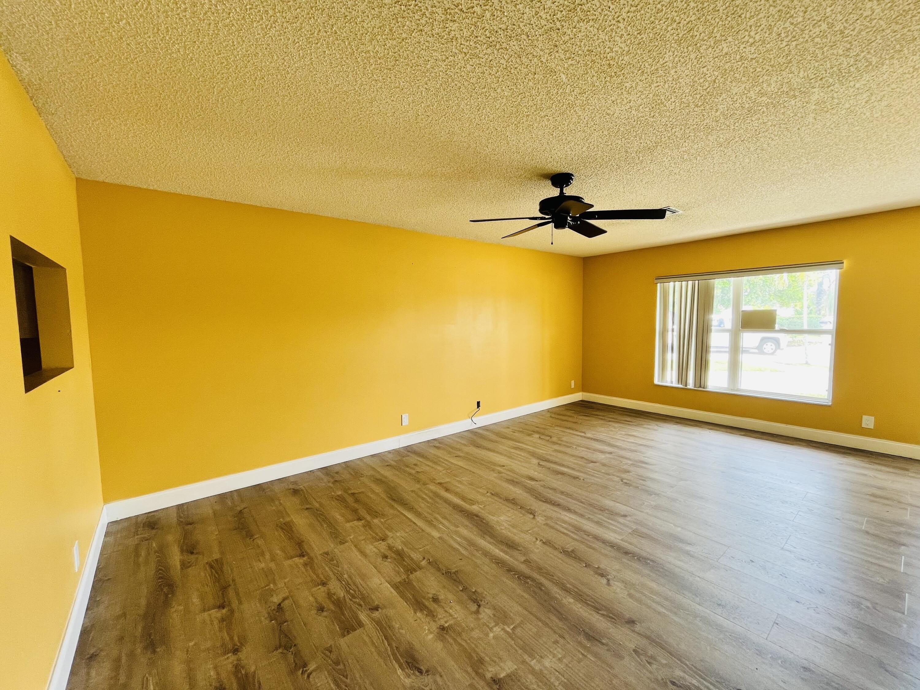 5855 Timber Valley Drive – photo 4