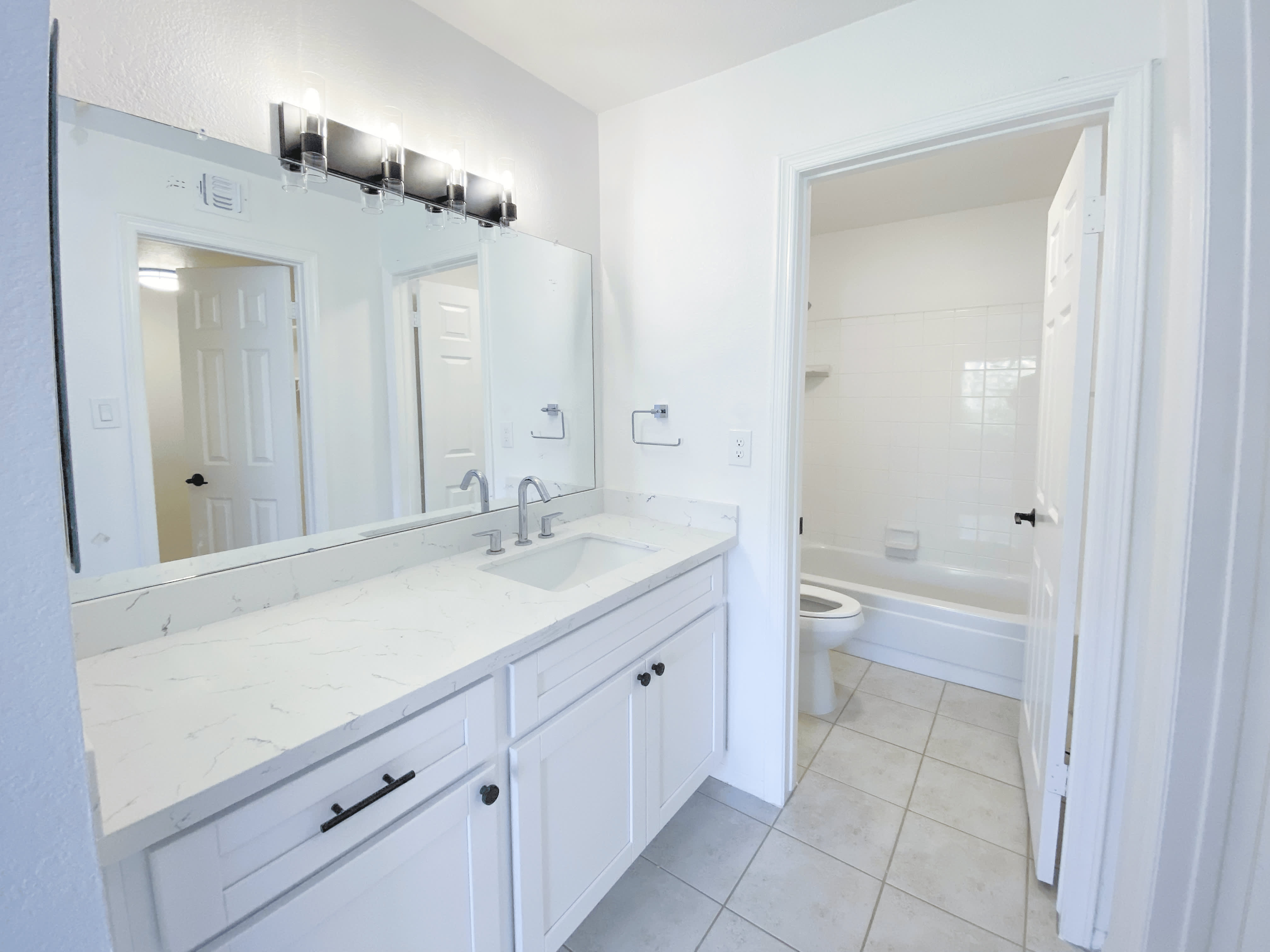 5950 North 78Th Street – photo 5