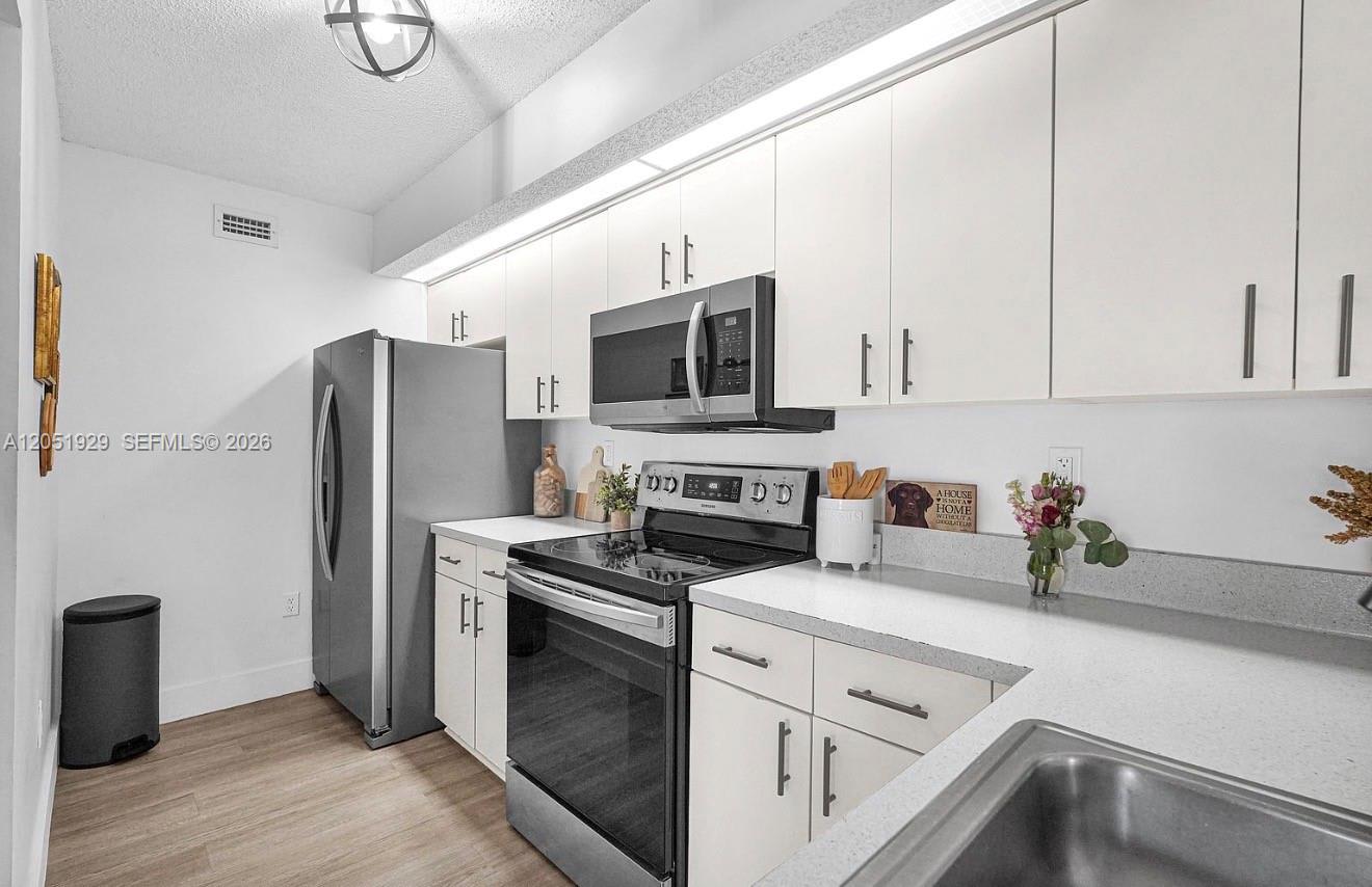 8680 Southwest 212th Street – photo 5
