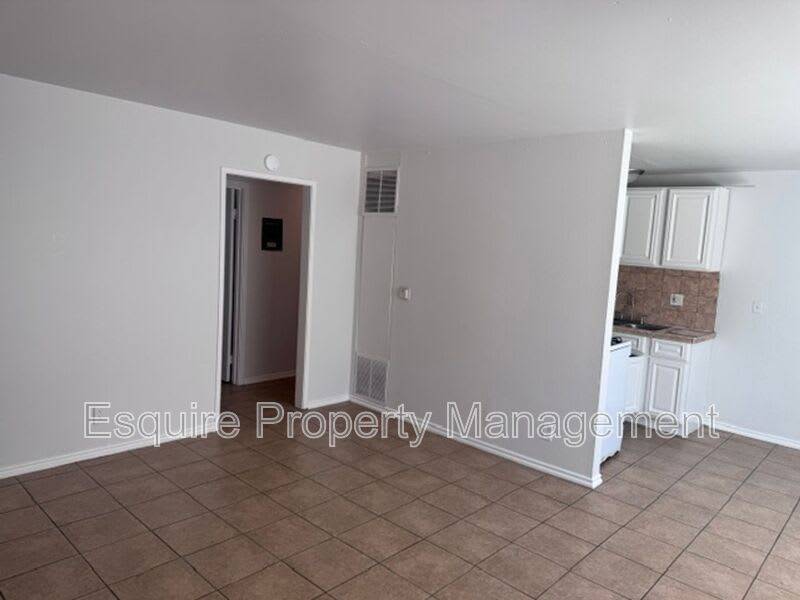 620 W CUESTA DEL MAR DR – photo 3