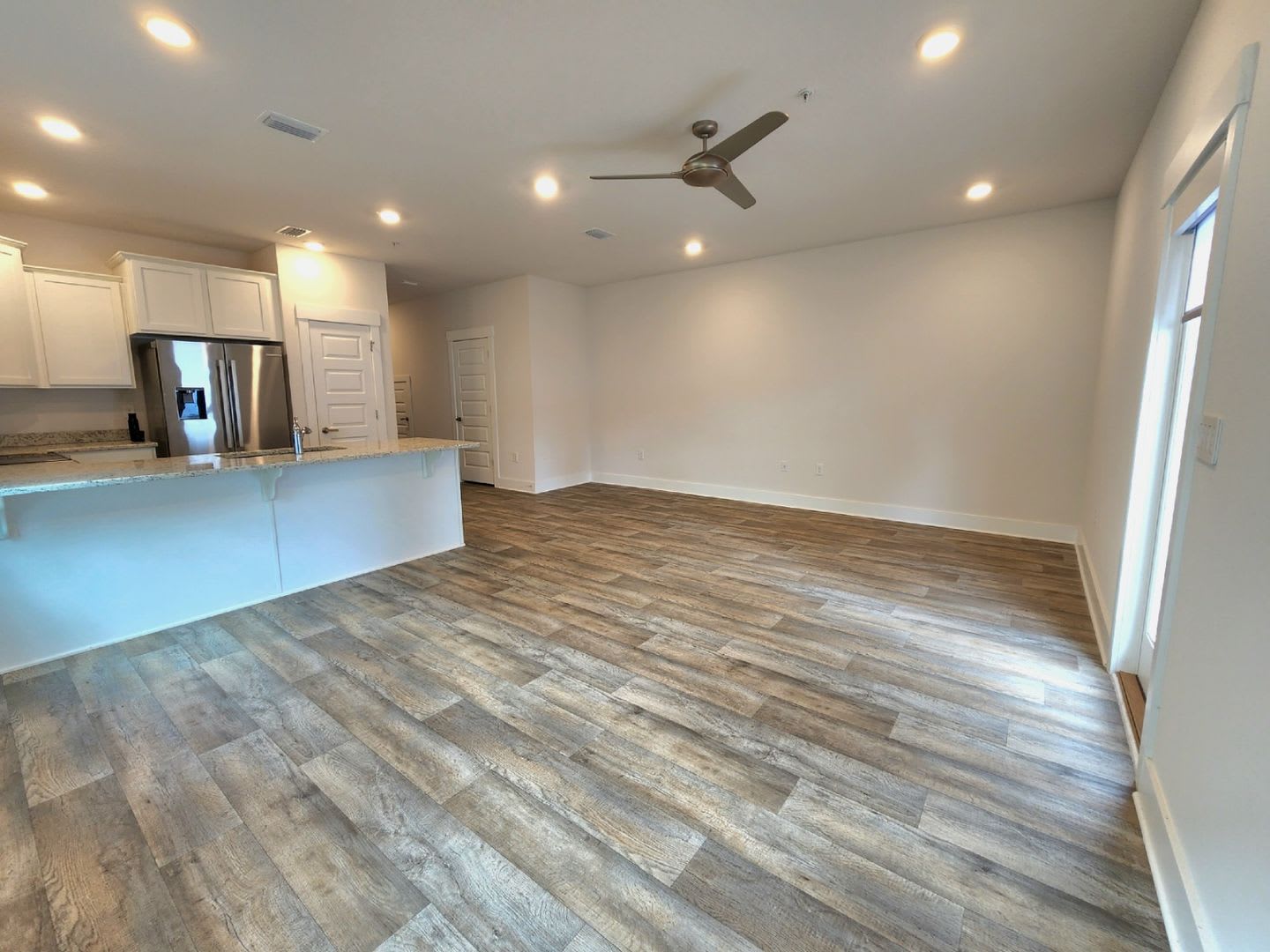 3/2.5 Townhome w/ Pool Community! – photo 4