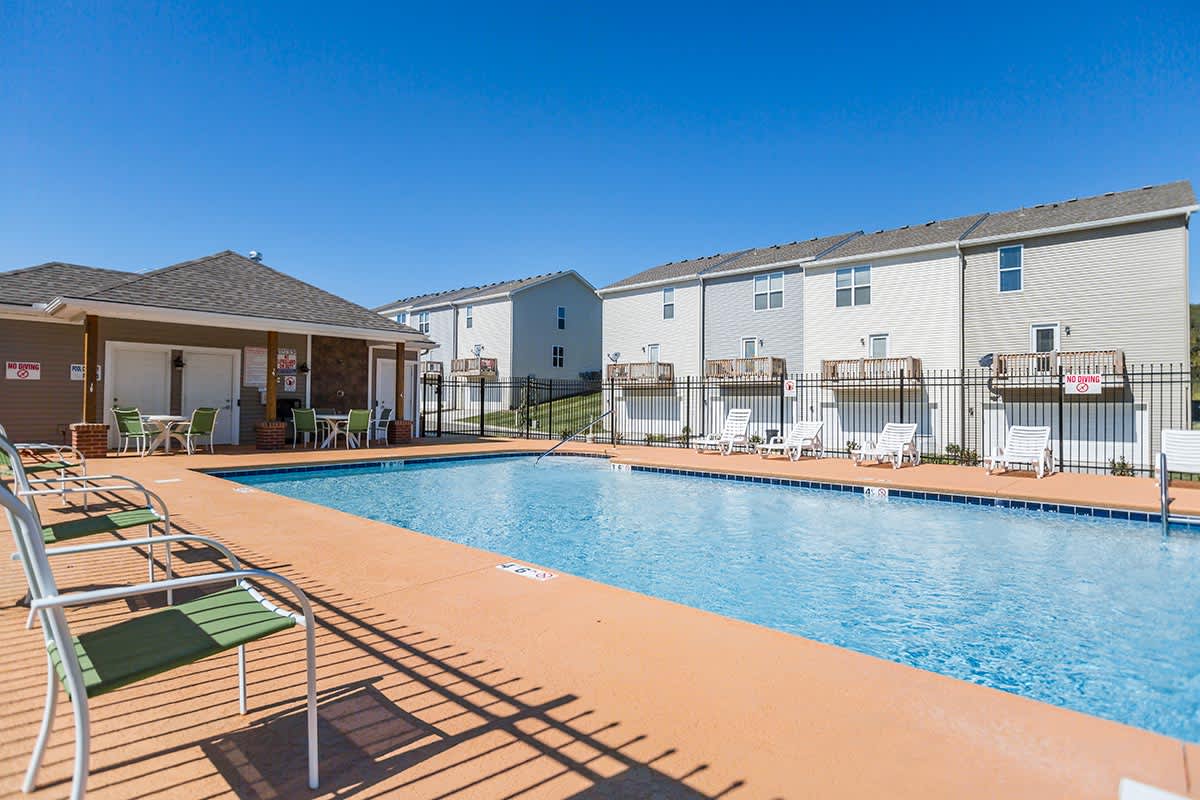 Parkway Oaks Townhomes and Duplexes – photo 4