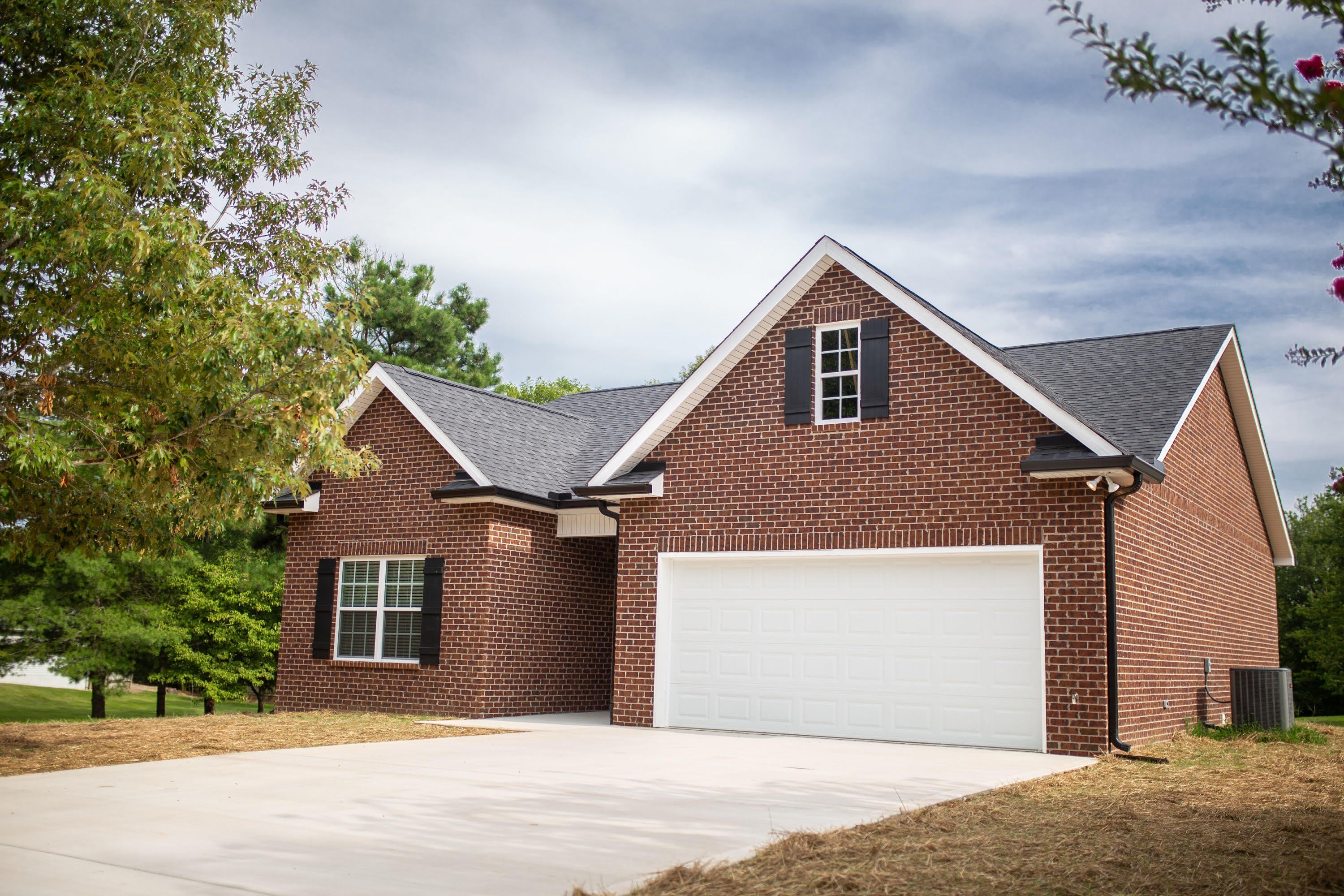315 White Oak Drive – photo 3