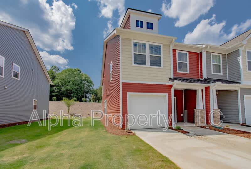 385 Hague Drive – photo 3