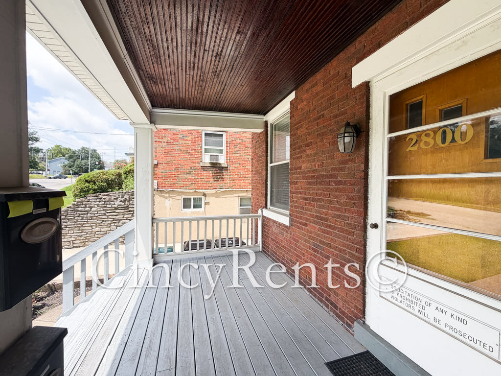 2800 Observatory Ave – photo 2
