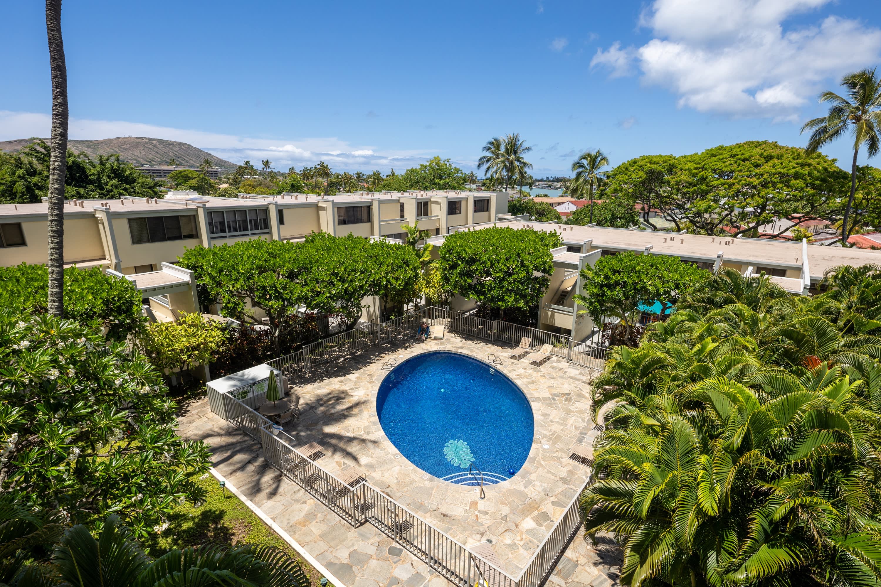 6770 Hawaii Kai Dr 203 – photo 2