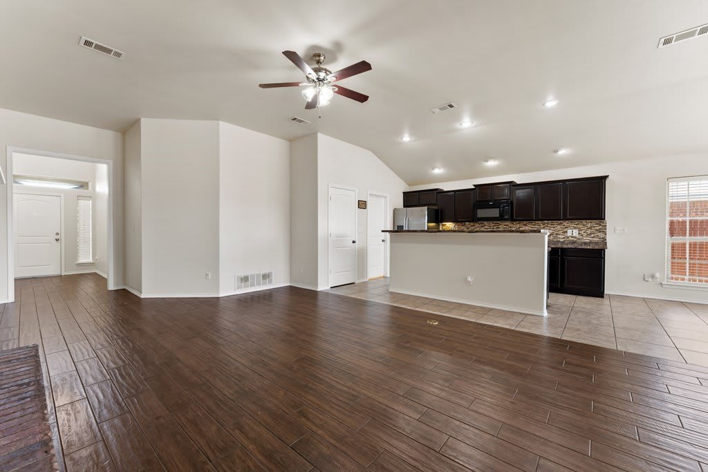 716 Duke Ave – photo 3