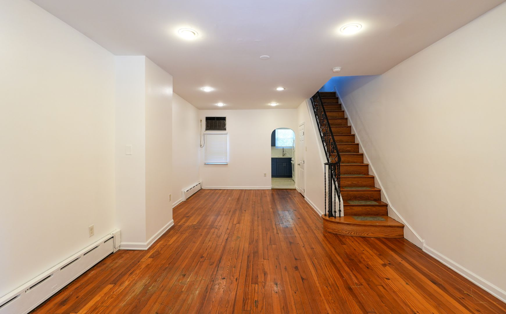 Newly renovated 2 bedroom – photo 3