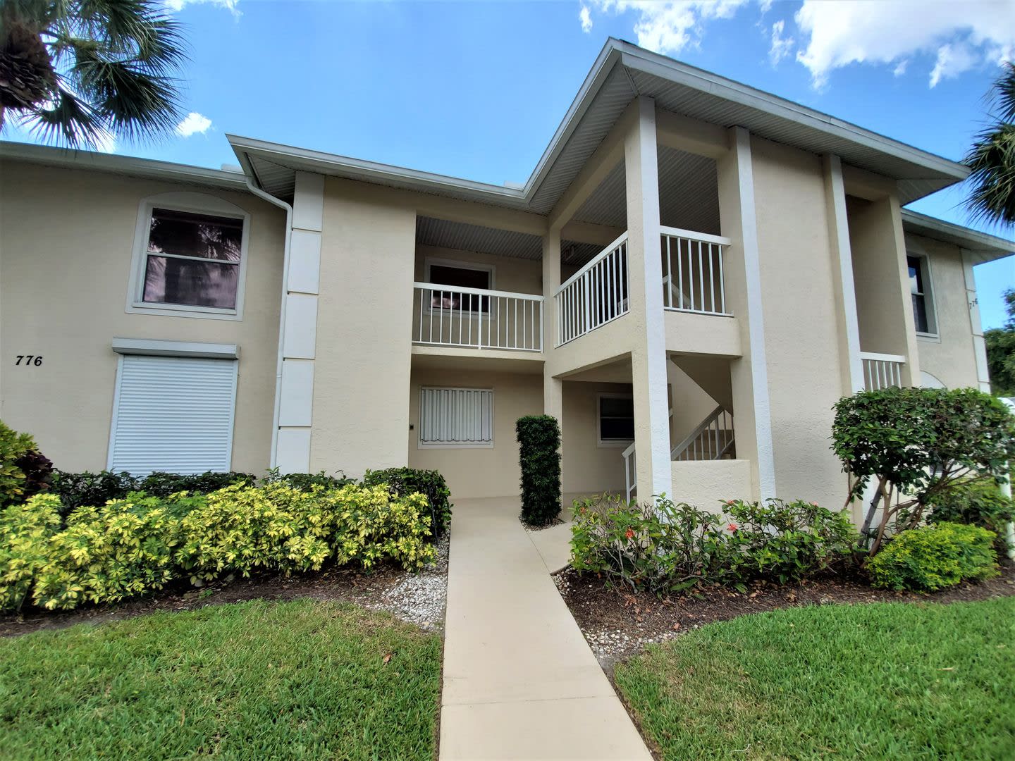 ** NEWCASTLE AT BERKSHIRE LAKES ** 2 BED / 2 BATH CONDO – photo 1